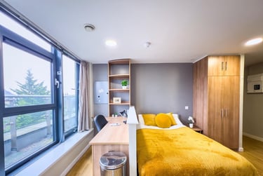 1 bed studio, Potterrow, Old Town, Edinburgh, EH89BT - Image 4